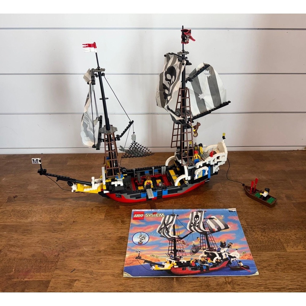LEGO 6289 Red Beard Runner Pirate Ship 1996 Complete w/ Minifigures Manual